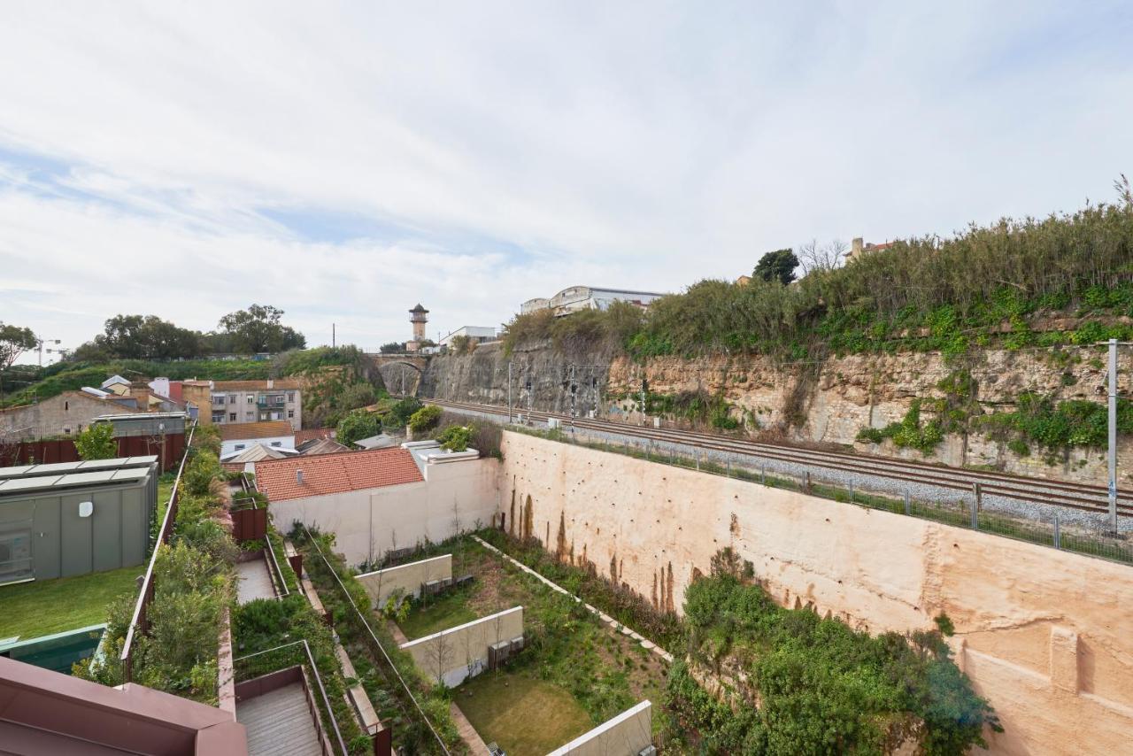Bright Apt W Balcony, Ac, Parking, By Timecooler Lisboa Extérieur photo