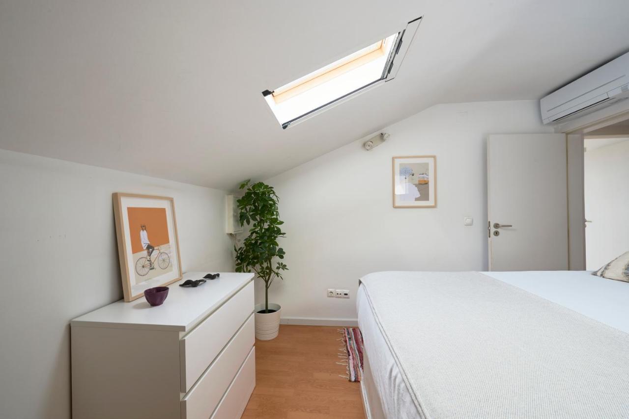 Bright Apt W Balcony, Ac, Parking, By Timecooler Lisboa Extérieur photo
