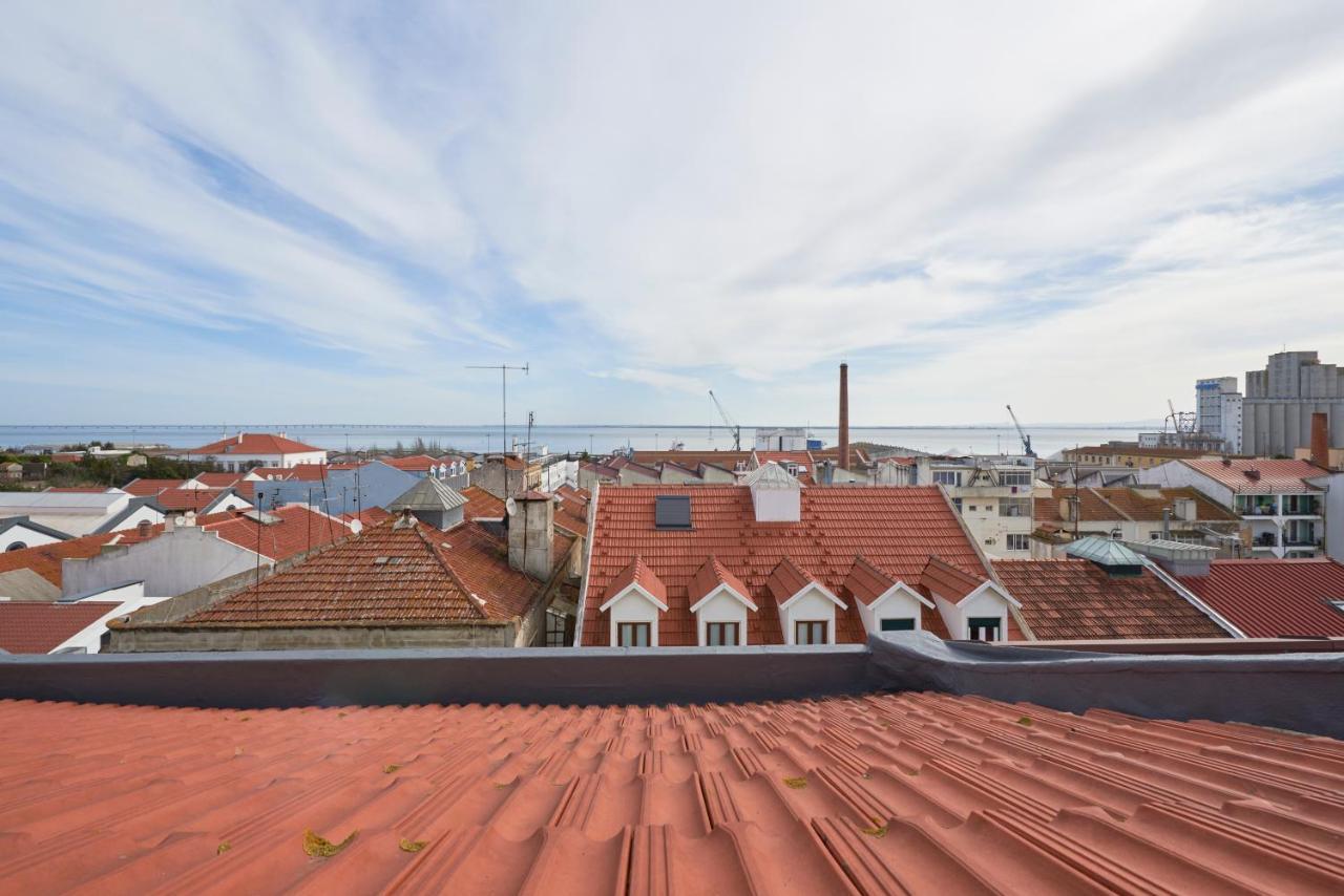 Bright Apt W Balcony, Ac, Parking, By Timecooler Lisboa Extérieur photo