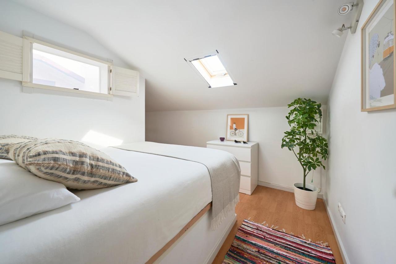 Bright Apt W Balcony, Ac, Parking, By Timecooler Lisboa Extérieur photo