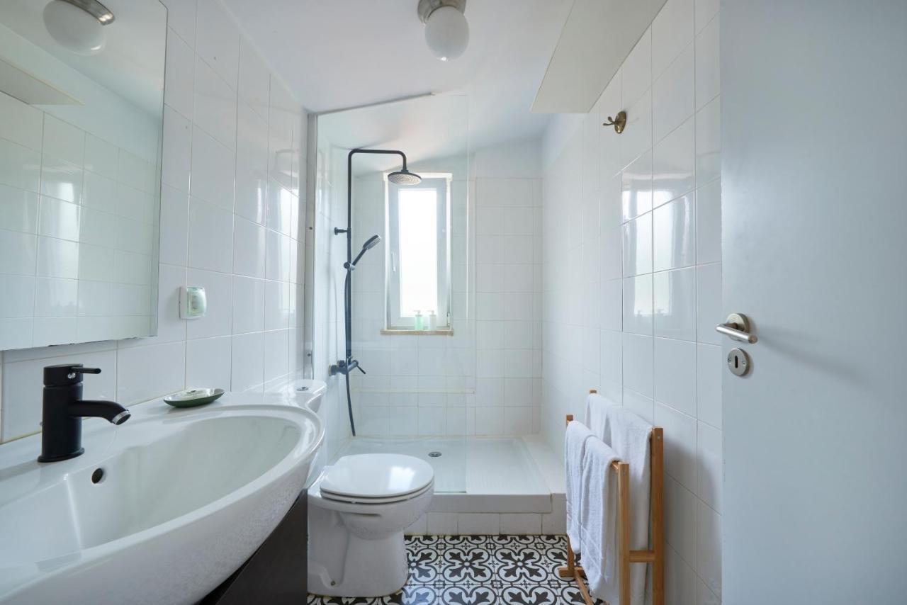 Bright Apt W Balcony, Ac, Parking, By Timecooler Lisboa Extérieur photo