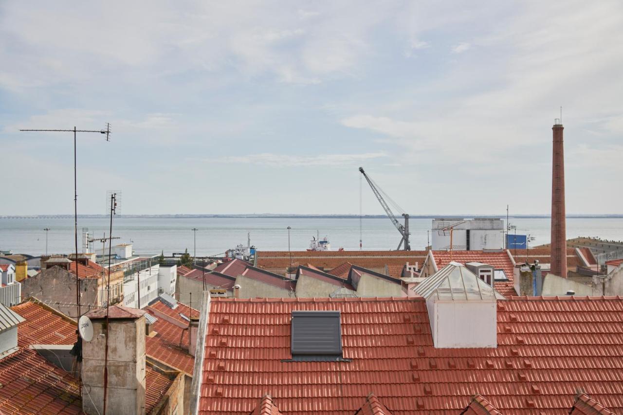 Bright Apt W Balcony, Ac, Parking, By Timecooler Lisboa Extérieur photo