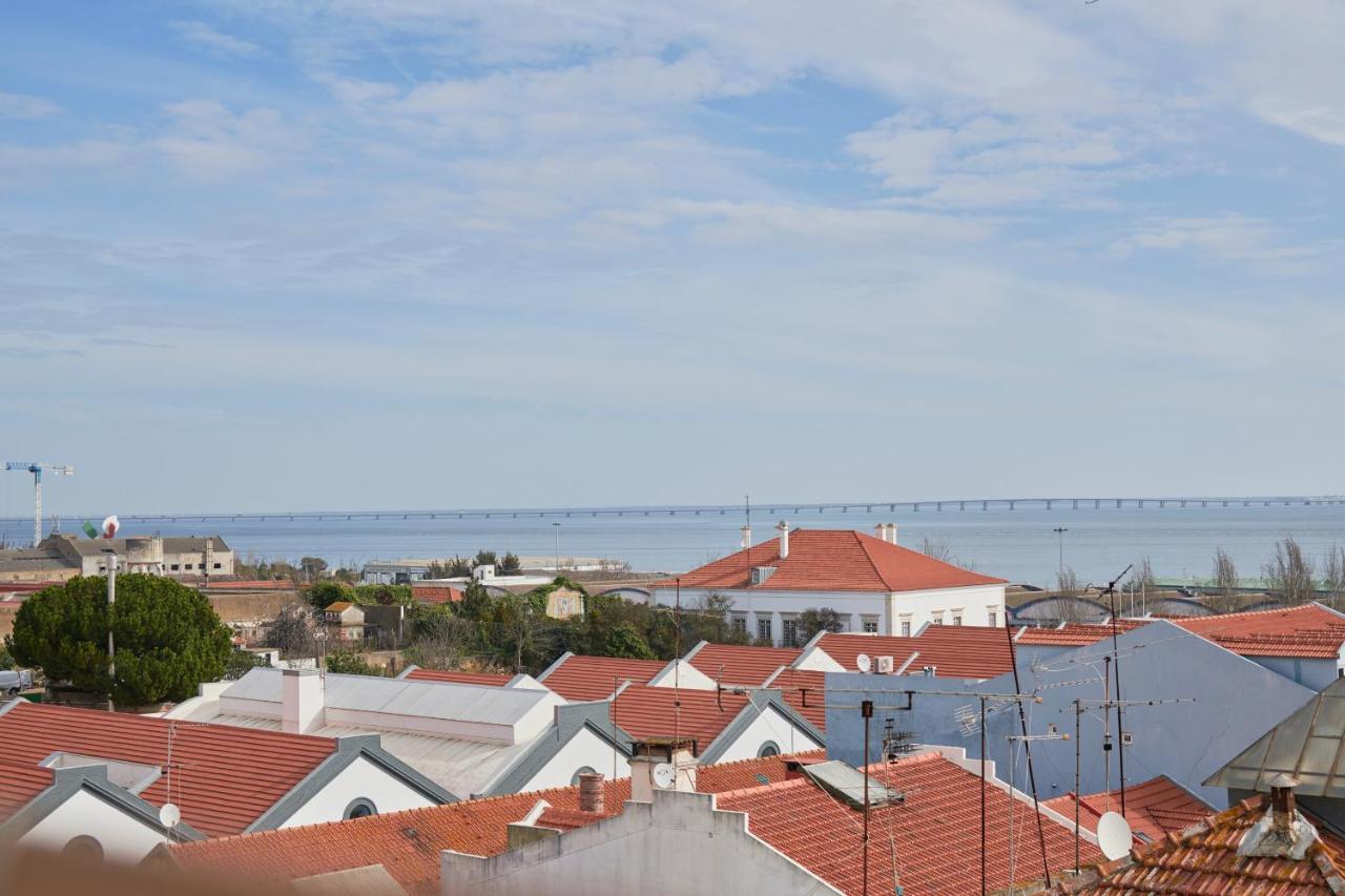 Bright Apt W Balcony, Ac, Parking, By Timecooler Lisboa Extérieur photo